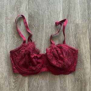 Elegant Lace Women's Bra - Red